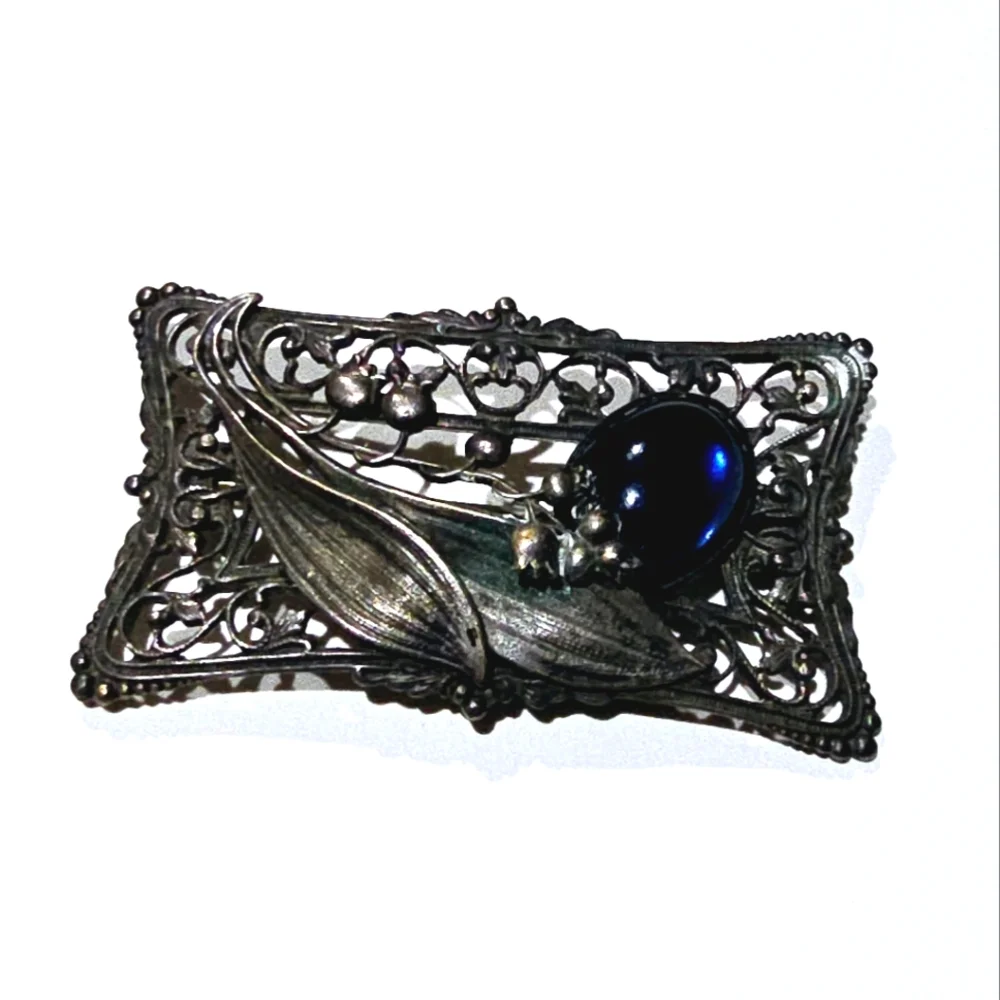 Vintage Victorian revival Art Nouveau Deco era Antique brooch pin 20s 30s 40